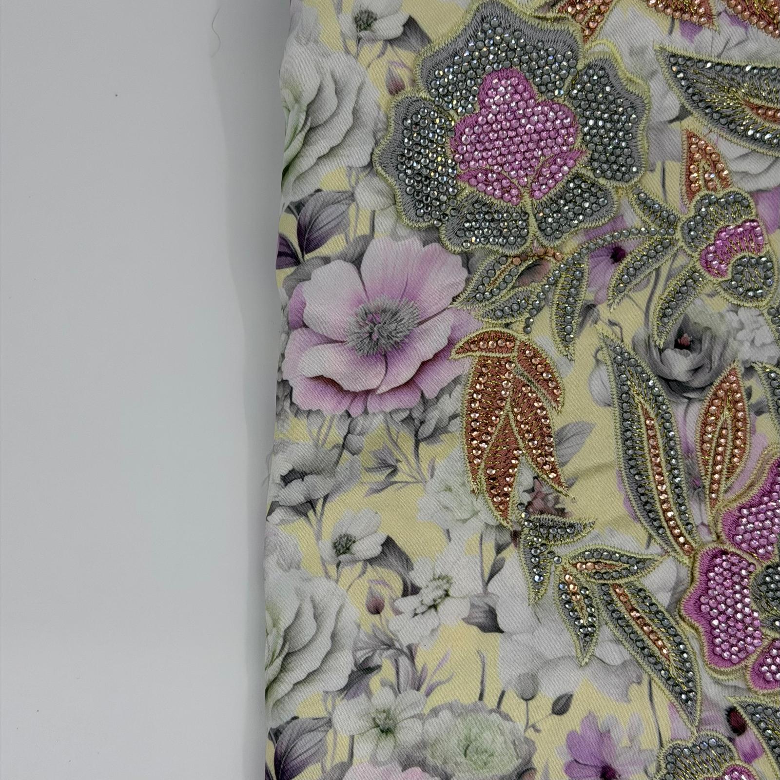 مخور حرير مع شيلة غين 2